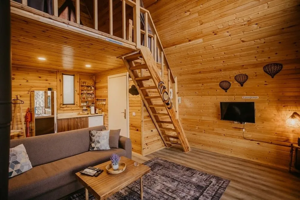 Jakuzili Bungalov