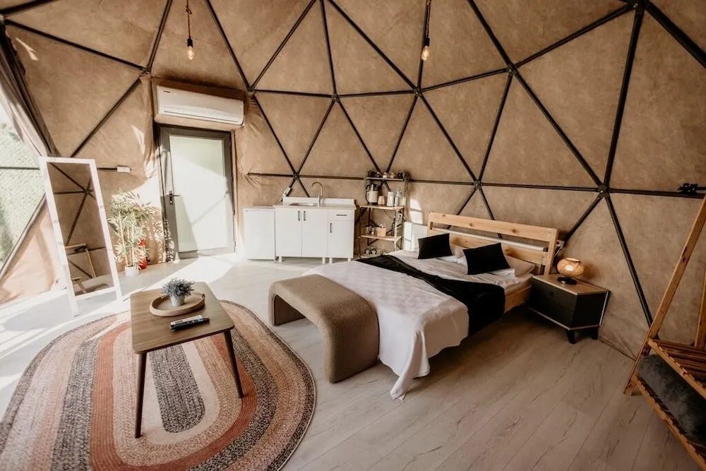 Dome Glamp