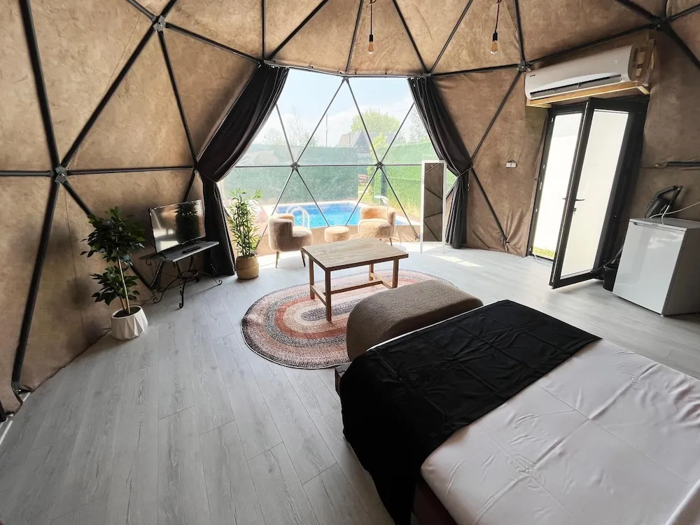 Dome Glamp