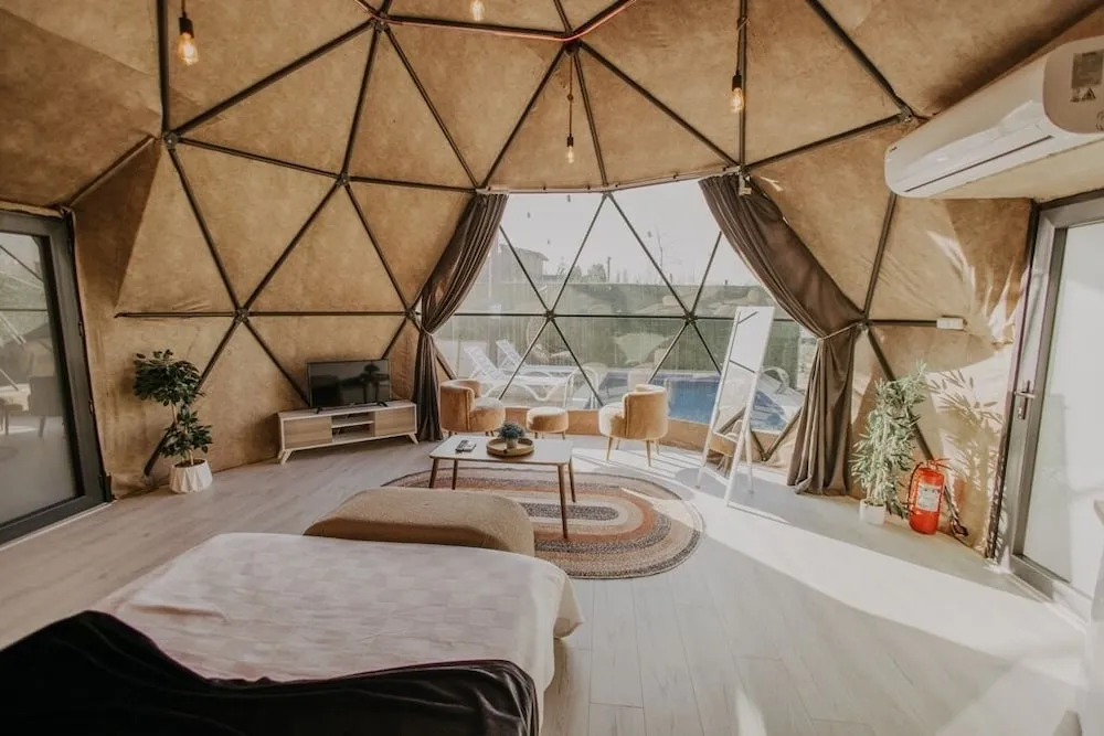 Dome Glamp