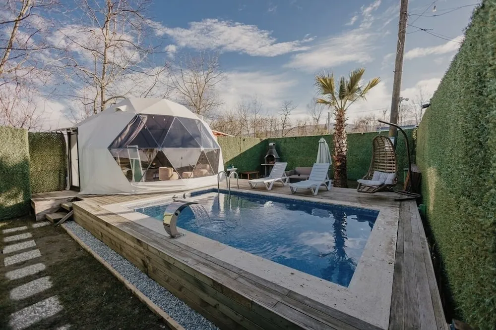 Dome Glamp