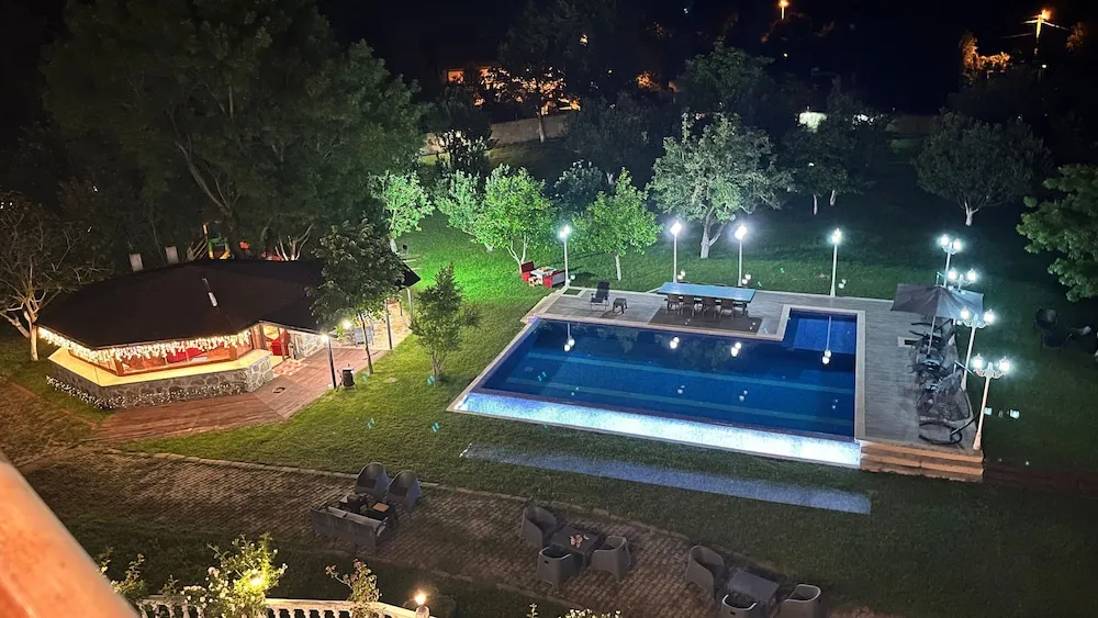 Deluxe Stüdyo Süit, 1 En Büyük (King) Boy Yatak ve Çekyat, Dağ Manzaralı