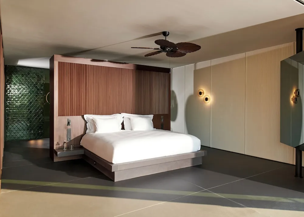 Royal Suite Land