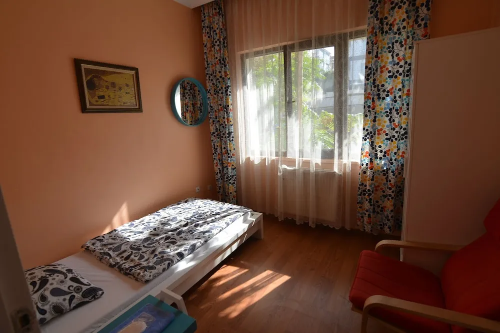 Basic Tek Kişilik Oda, 1 Tek Kişilik Yatak, Ortak Banyo