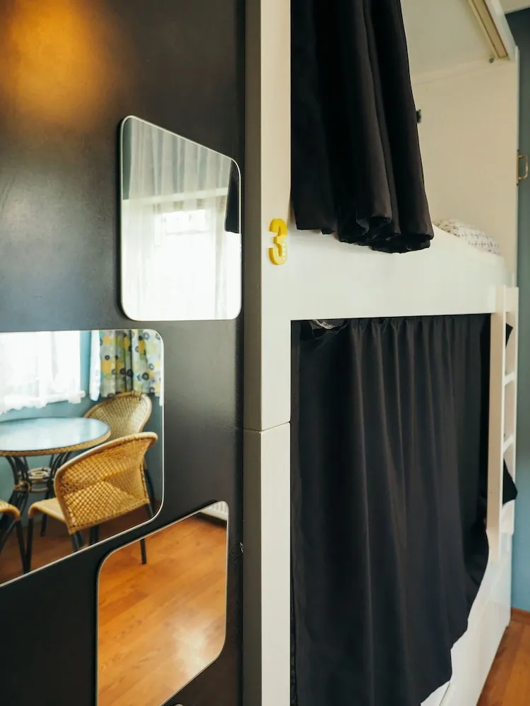 Shared Dormitory (4 Beds Female-Male Mixed Dorm)