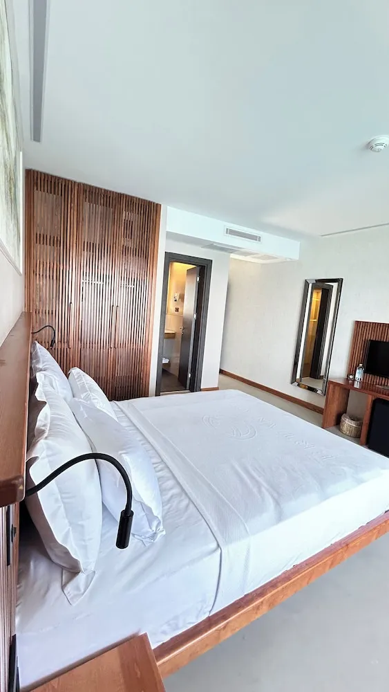 Deluxe Seaview Room