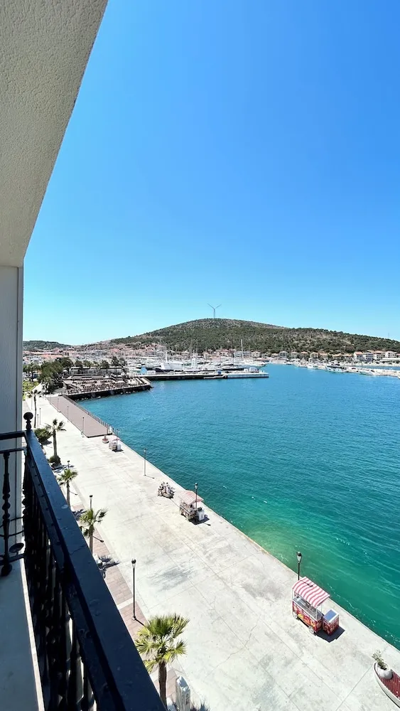 Deluxe Seaview Room