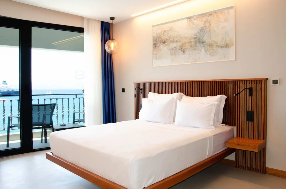 Deluxe Seaview Room