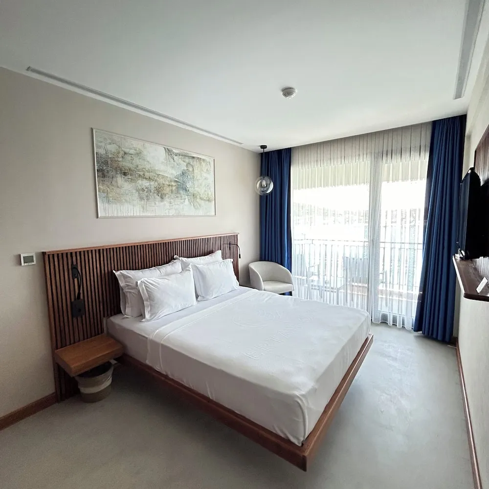 Standard Seaview Room
