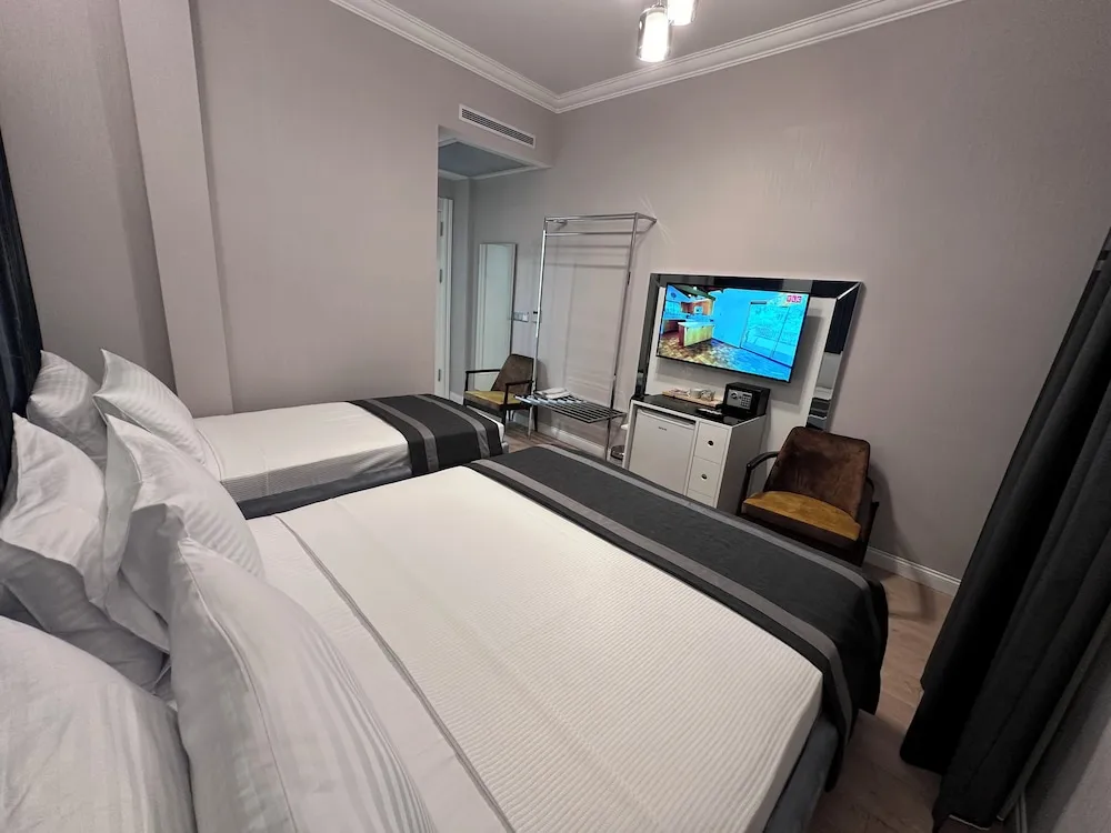 Deluxe Oda, Birden Çok Yatak, Sigara İçilmez