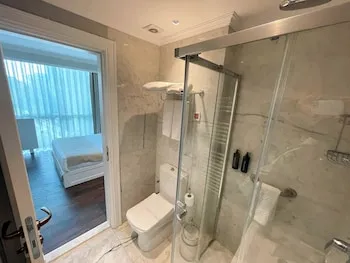 DBD Hotels Bayraklı