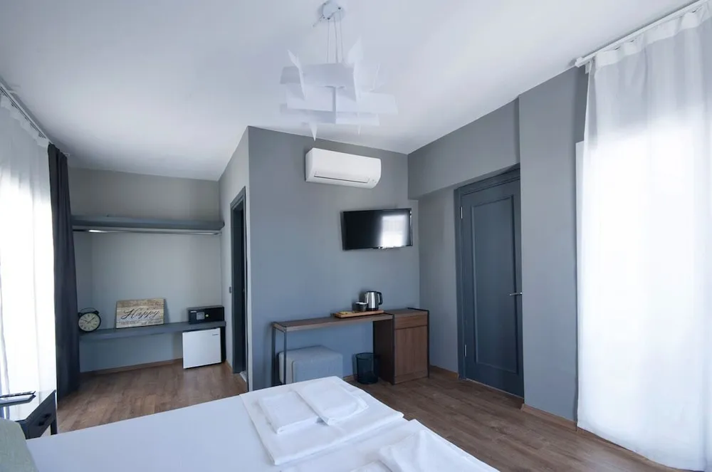 Deluxe Süit, 1 Çift Kişilik Yatak ve Çekyat, Deniz Manzaralı, Denize Bakan