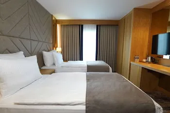 Days Inn By Wyndham Istanbul Bomonti