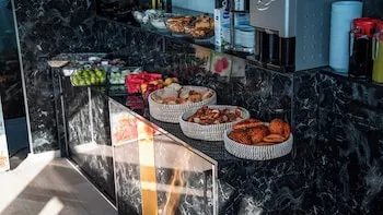 Lale Sultan Hotel