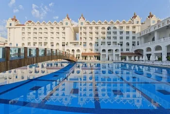 Oz Hotels Side Premium