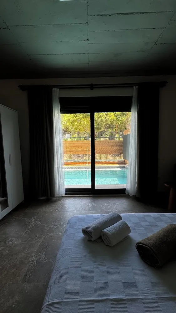 Luxury Apart Daire, Kişiye Özel Havuzlu, Bahçe Manzaralı