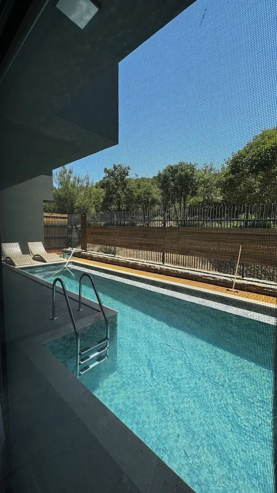 Luxury Apart Daire, Kişiye Özel Havuzlu, Bahçe Manzaralı