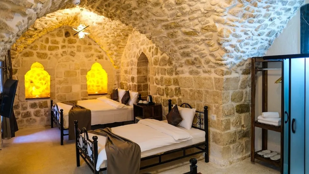 Deluxe Üç Kişilik Oda