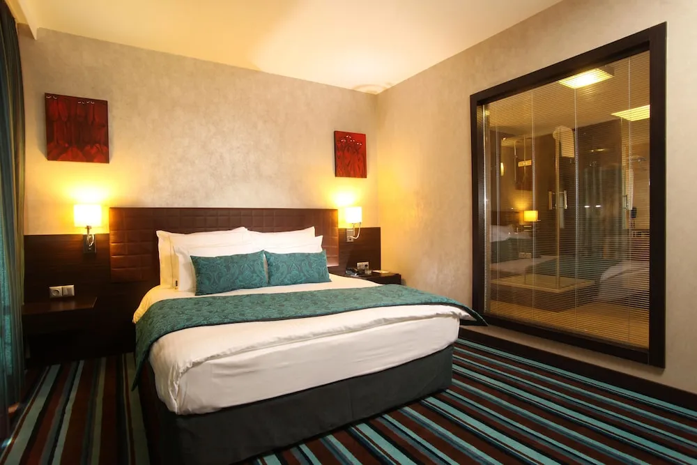 STANDARD DBL ROOM