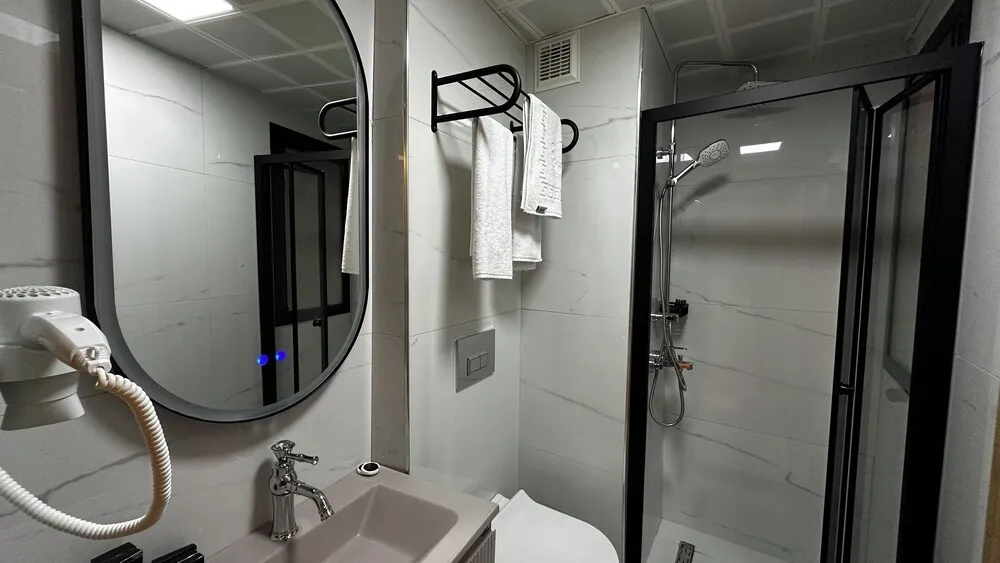 Deluxe Tek Büyük Yataklı Oda, Deniz Manzaralı