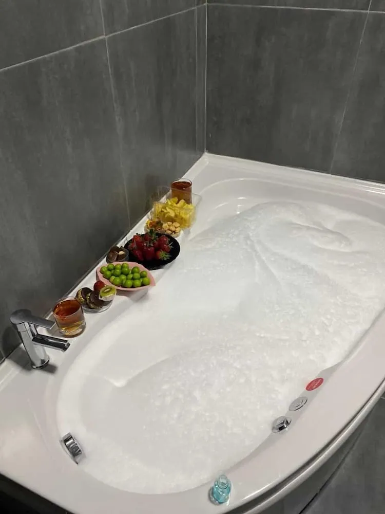 Deluxe Büyük Yataklı Tek Kişilik Oda