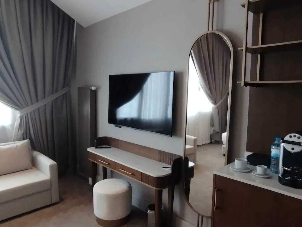 Deluxe Oda, 1 En Büyük (King) Boy Yatak, Sigara İçilmez, Dağ Manzaralı