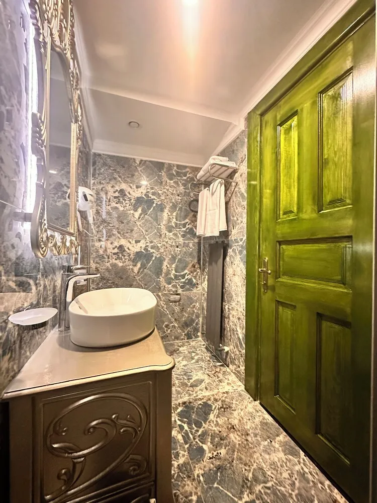 Comfort Tek Kişilik Oda, Avlu Manzaralı