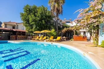 Yeni Doga Hotel