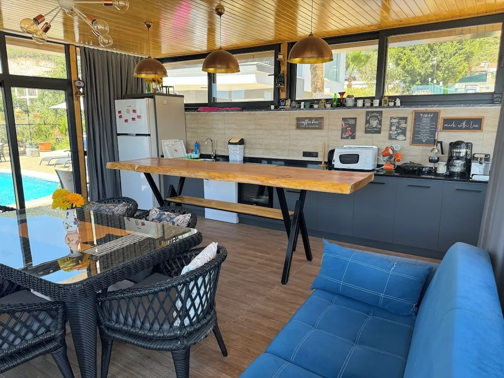 Luxury Villa, Balkon, Havuz Manzaralı