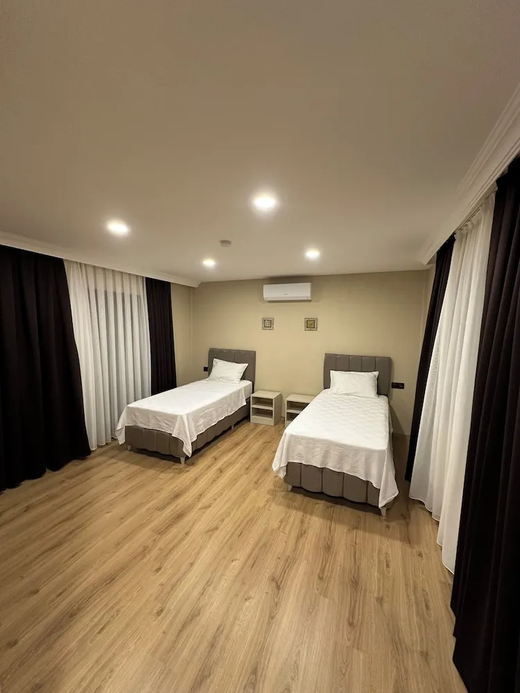 Deluxe İki Ayrı Yataklı Oda, Bahçe Manzaralı