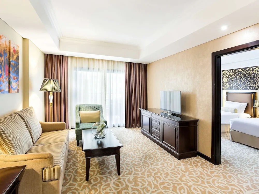 Süit, 1 Yatak Odası, Balkon (2 single, living & dining area,Marjan)