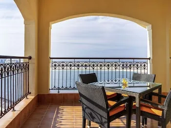 Pullman Resort Al Marjan Island