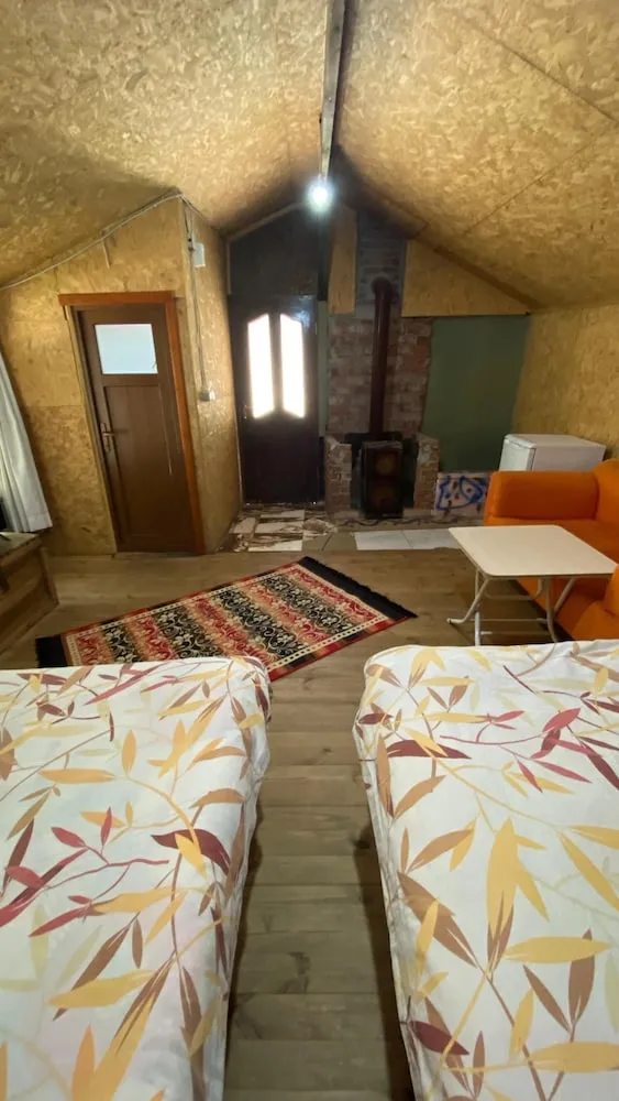 Basic Bungalov, 2 Çift Kişilik Yatak, Veranda