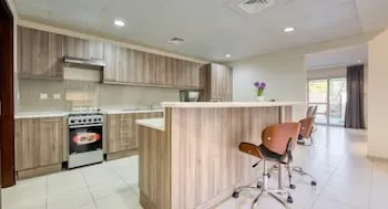 R&H 3BR Villa Living RAK Beach Access 167