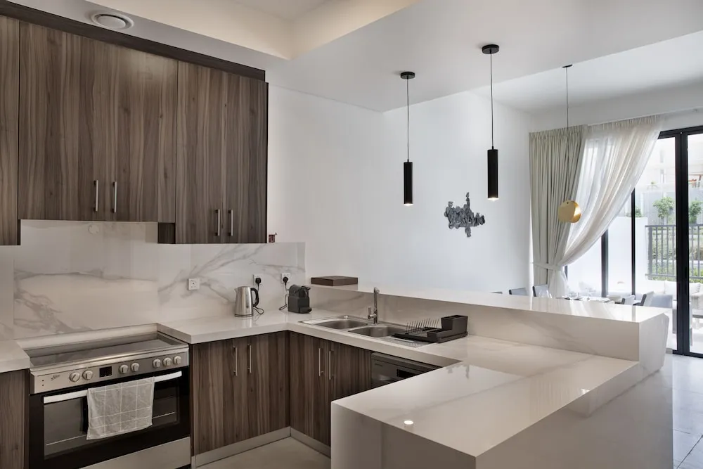 Ev (Olala Oasis 204)