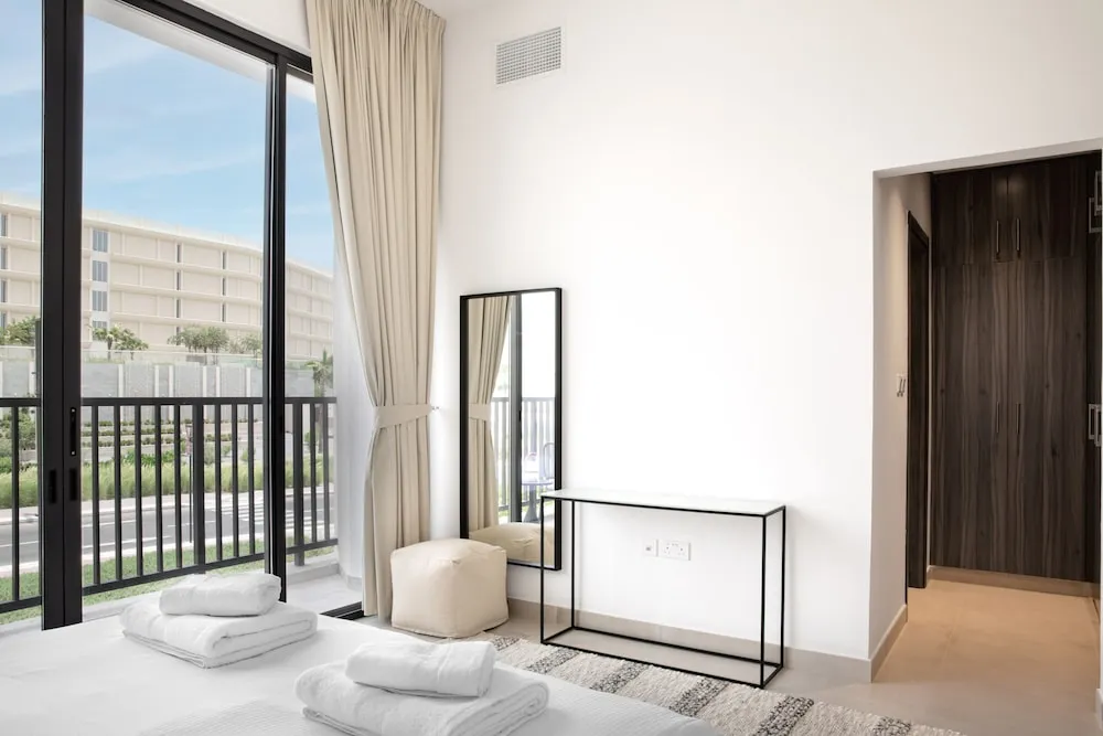 Ev (Olala Oasis 204)