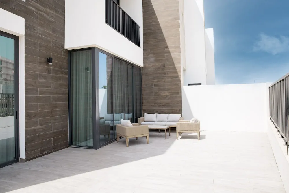 Ev (Olala Oasis 205)