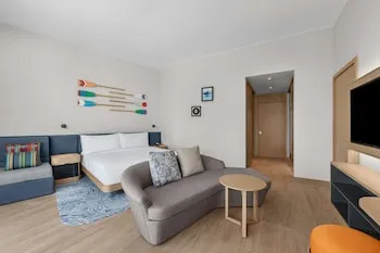 Hampton by Hilton Marjan Island
