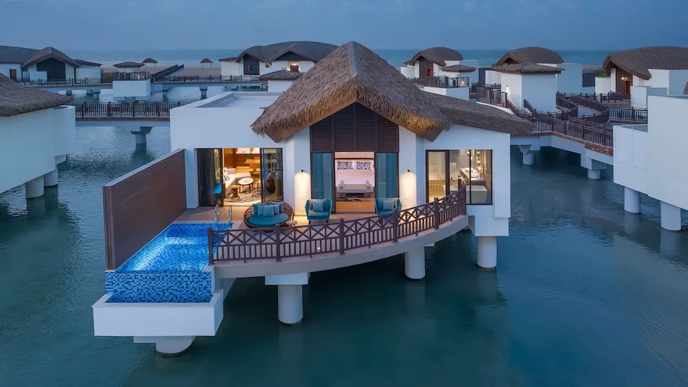 Villa (Over water, Pool)