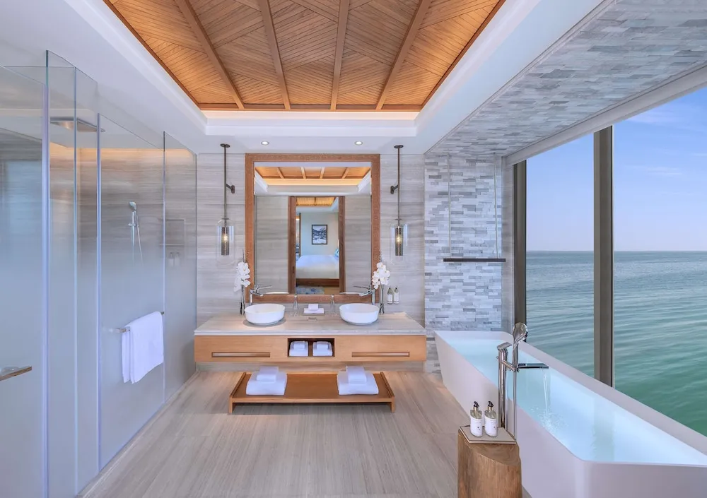Villa (Over water, Pool)