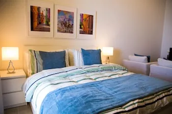 Al Hamra Village Holiday Apartments