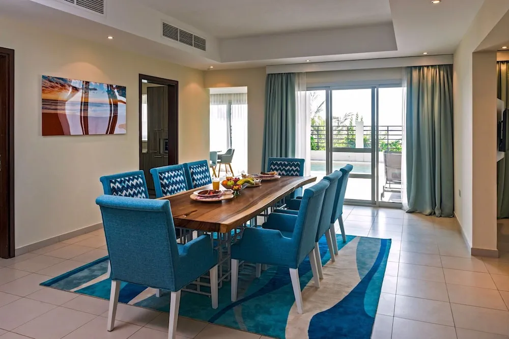 Family Villa, 3 Yatak Odası, Kişiye Özel Havuzlu, Bahçeli