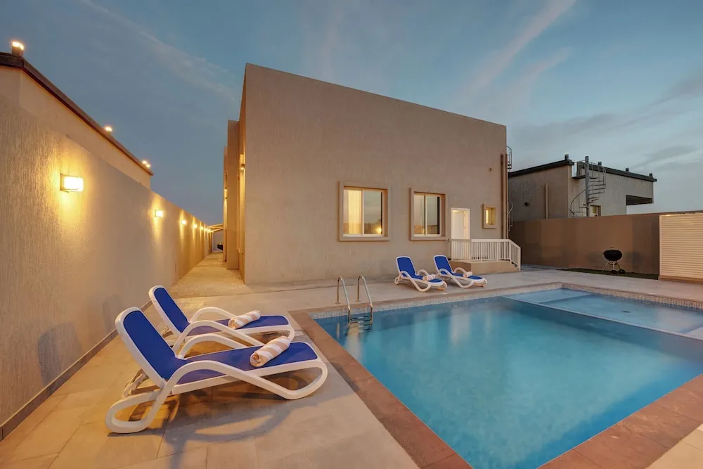 Royal Villa, 2 Yatak Odası, Havuz Manzaralı
