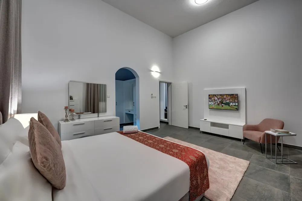 Royal Villa, 2 Yatak Odası, Havuz Manzaralı