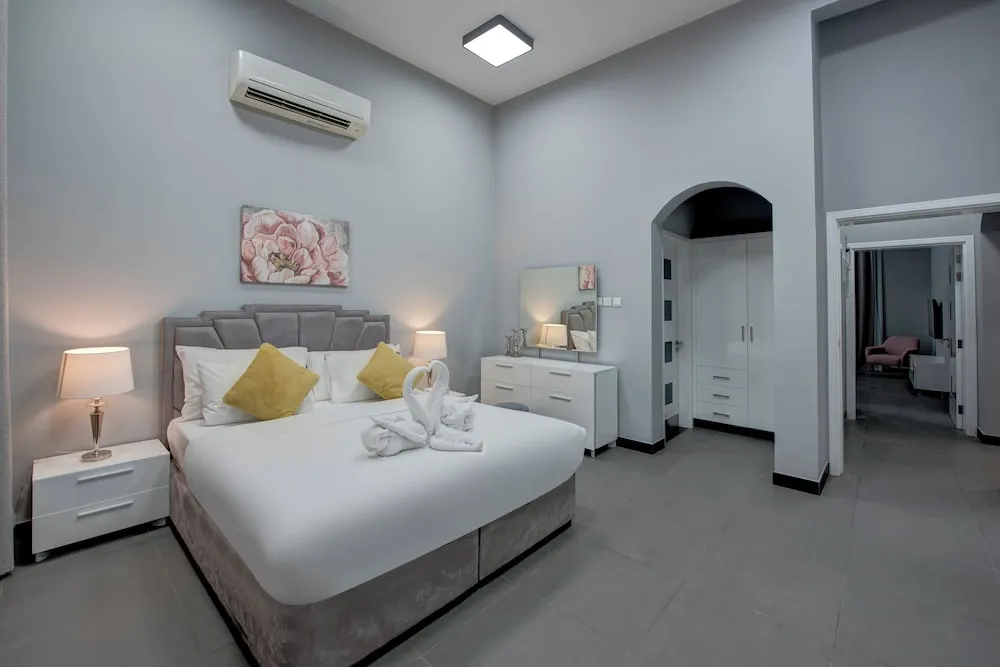 Royal Villa, 2 Yatak Odası, Havuz Manzaralı