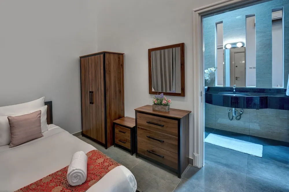 Royal Villa, 3 Yatak Odası, Havuz Manzaralı