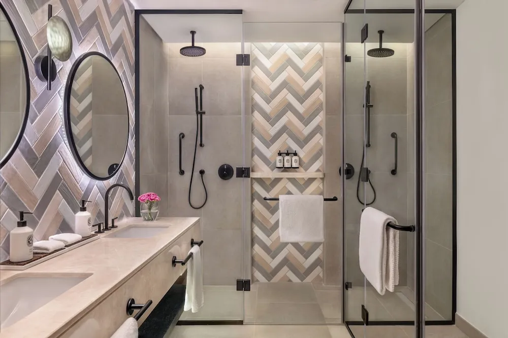 Luxury Oda, 1 En Büyük (King) Boy Yatak, Denize Sıfır