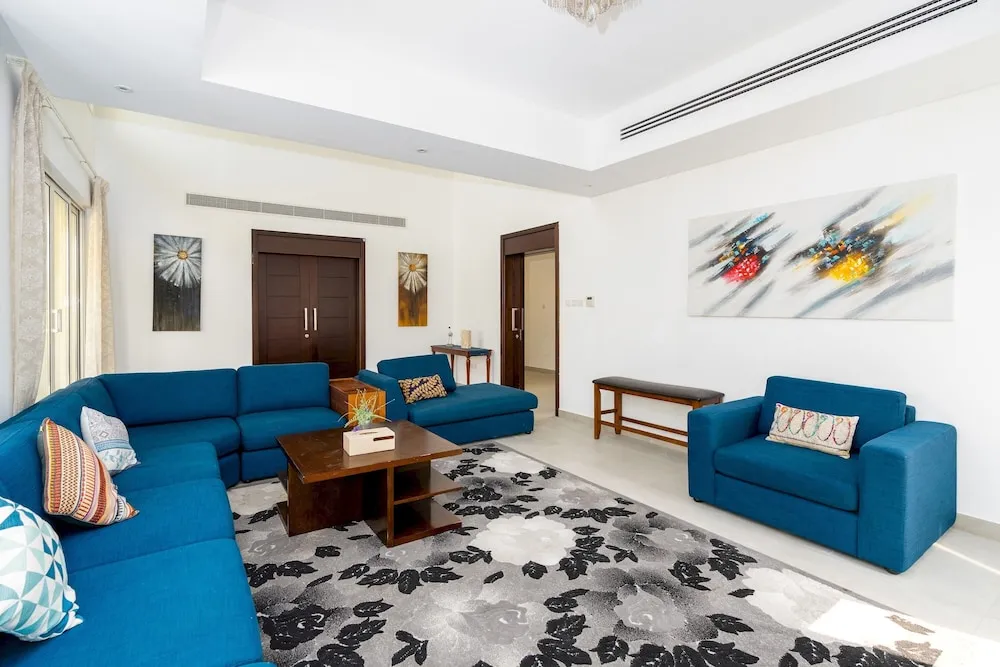 Villa (5 Bedrooms)