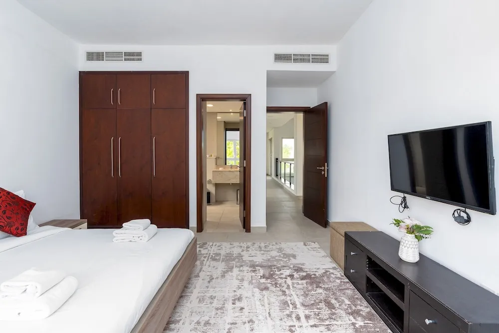 Villa (5 Bedrooms)