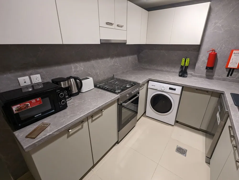 Comfort Apart Daire, 1 Yatak Odası, Avlu Manzaralı, Denize Sıfır